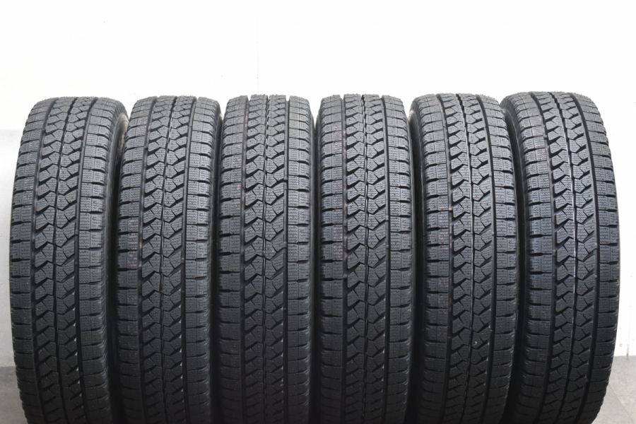 【2022年製 未使用品】ブリヂストン ブリザック W979 205/70R17.5 115/113L LT 6本セット LXRチューブレス  スタッドレス 小型トラック用