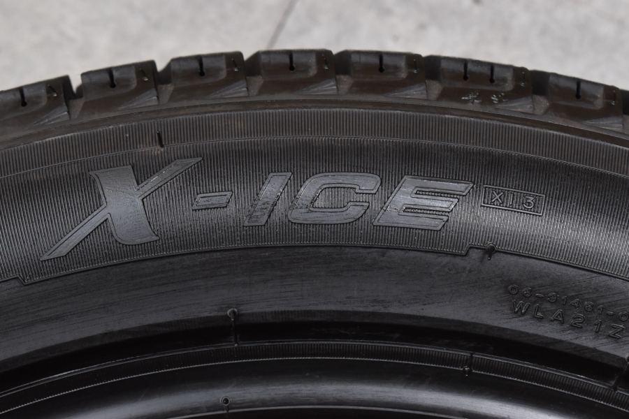 MICHELIN X-ICE XI3 225/50R18 18インチ スタッドレス 4本 2018年製