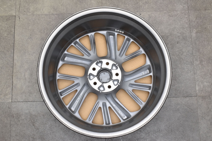 新車外し 美品】ミツビシ アウトランダー PHEV 純正 20in 8J +35