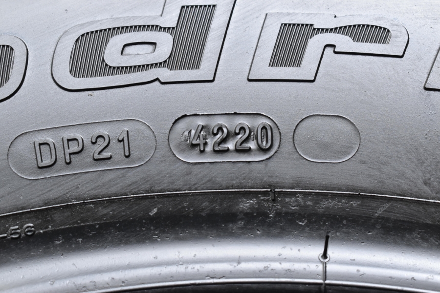 2020年製 バリ溝マッドタイヤ】BFグッドリッチ マッドテレーンT/A KM2 LT255/75R17 1本 スペア用 ラングラー プラド  FJクルーザー 中古 タイヤのみ | パーツ販売ナンバーワン