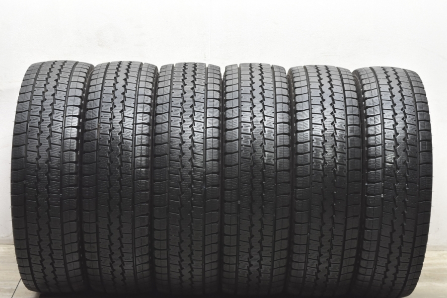 バリ溝】ダンロップ ウィンターマックス LT03 215/70R17.5 118/116L LT