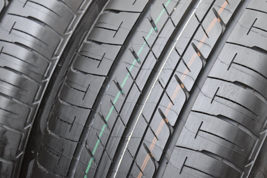 新車外し４本  ブリヂストンエコピア 205/60R16 ノア ヴォクシー など