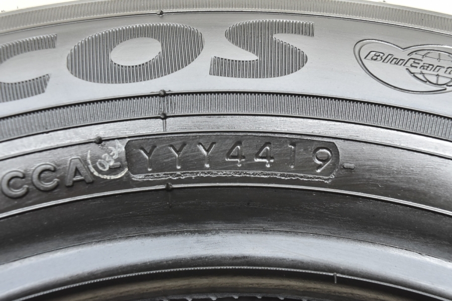 新車外し バリ溝】ヨコハマ エコス ES31 185/60R15 4本 アクア カローラ ヤリス ヴィッツ フィット インサイト スイフト アウディ  A1 中古 タイヤのみ | パーツ販売ナンバーワン