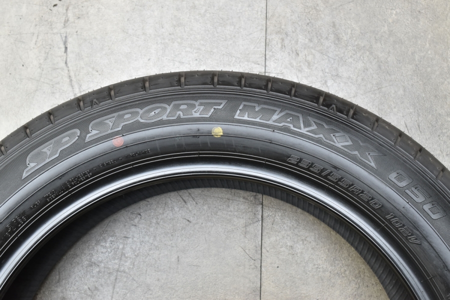 新車外し バリ溝】ダンロップ SP スポーツマックス 050 235