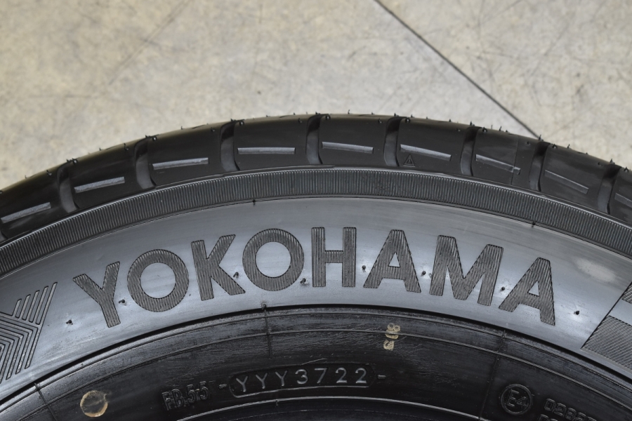 2022年製 新車外し】ヨコハマ ブルーアース バン RY55 195/80 R15 LT 4