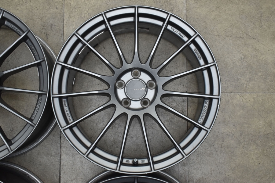 人気ホイール】エンケイ RS05RR 18in 8.5J +50 PCD100 4本SET 86