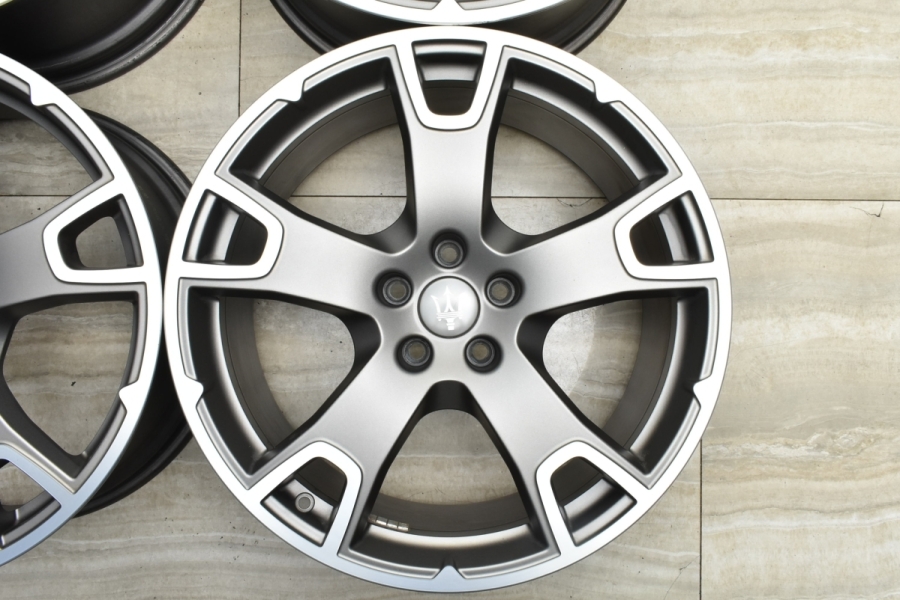 程度良好品】マセラティ レヴァンテ 純正 マーキュリオ 20in 9J +40.5