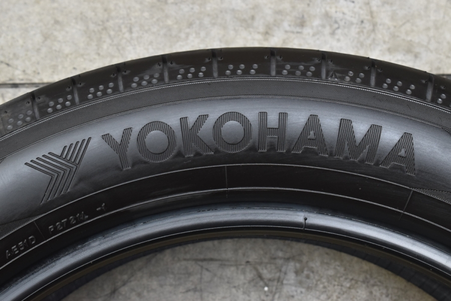 バリ溝 2022年製】ヨコハマ ブルーアース GT AE51 205/55R17 4本セット