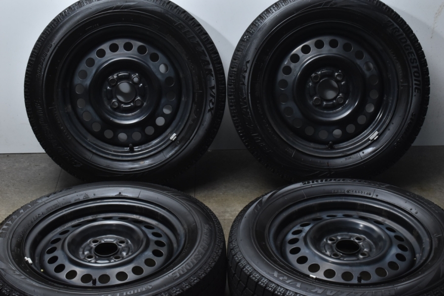 25年製送料込スタッドレスタイヤブリヂストンVRX3 185/60R15 2本② 25年製送料込スタッドレスタイヤブリヂストンVRX3 185/60R15 2本②