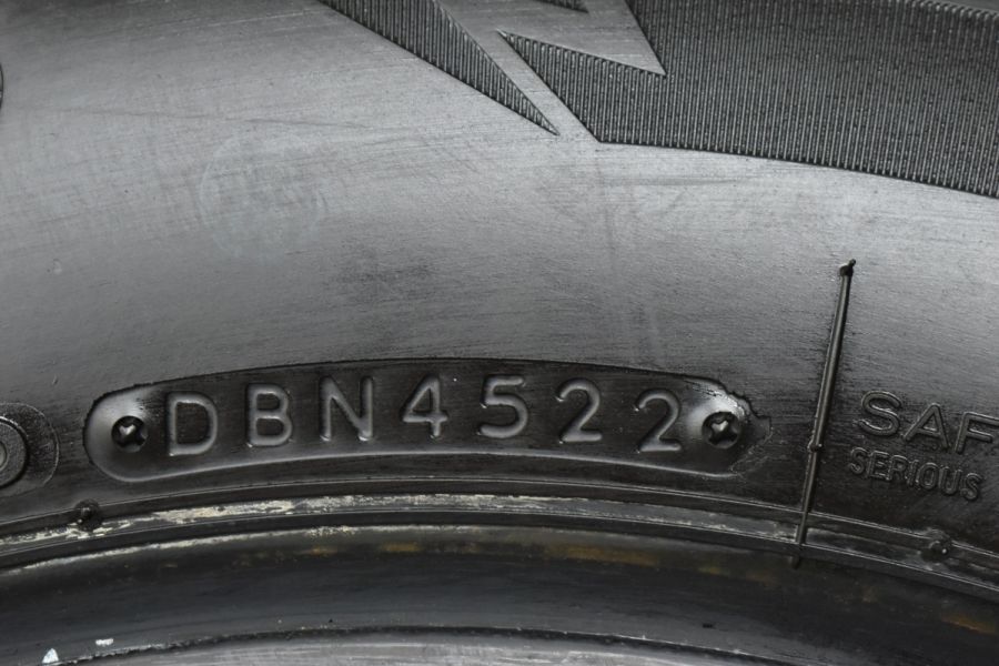 2022年製 ほぼ未走行 超バリ溝 DM-V3】ブリヂストン ブリザック 175/80R15 4本 パジェロ パジェロミニ H59A キックス  テリオスキッド 中古 スタッドレスタイヤのみ パーツ販売ナンバーワン