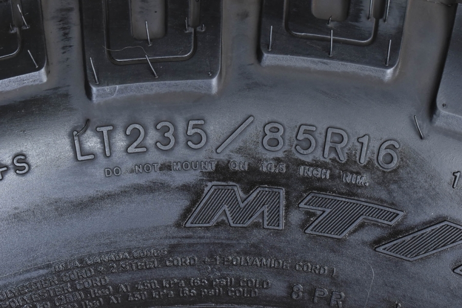 【希少サイズ】グッドイヤー ラングラー MT-R LT235/85R16 4本セット ランドクルーザー70 180ハイラックスサーフ GOODYEAR