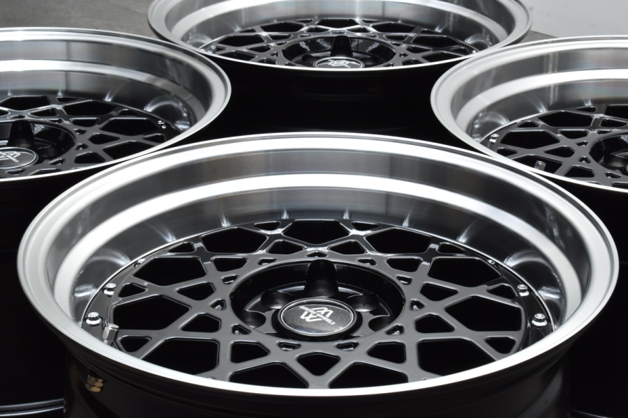 未使用 美品】マトリックスホイール クロスエス 17in 9J +20 PCD100