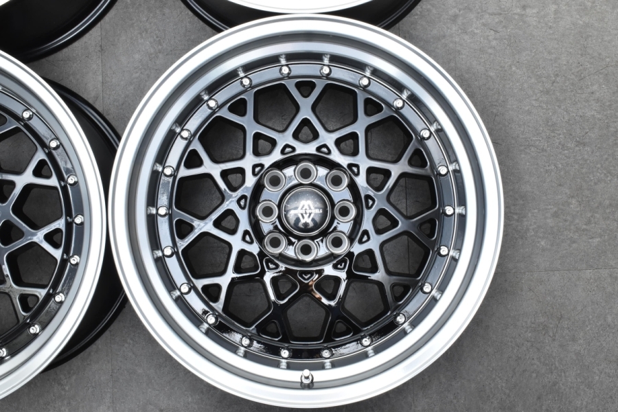 未使用 美品】マトリックスホイール クロスエス 17in 9J +20 PCD100