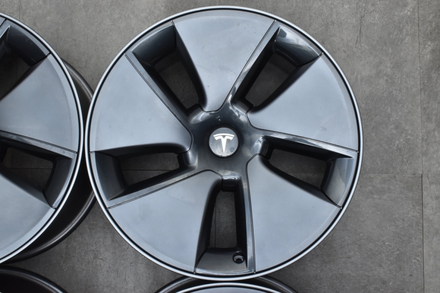 Tesla テスラモデ3 Y 18インチホイール4本！2年保証＆車検対応軽量MB