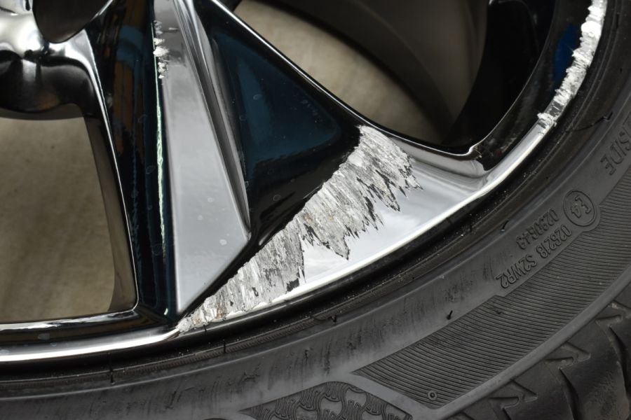 トヨタ 220 クラウン RS 純正 18in 8J +45 PCD114.3