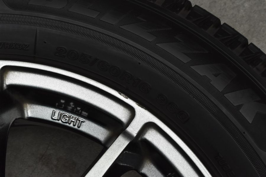 【バリ溝 VRX3付】シュナイダー 16in 6.5J +53 PCD114.3 ブリヂストン ブリザック 205/60R16 2022年製 ノア  ヴォクシー ステップワゴン