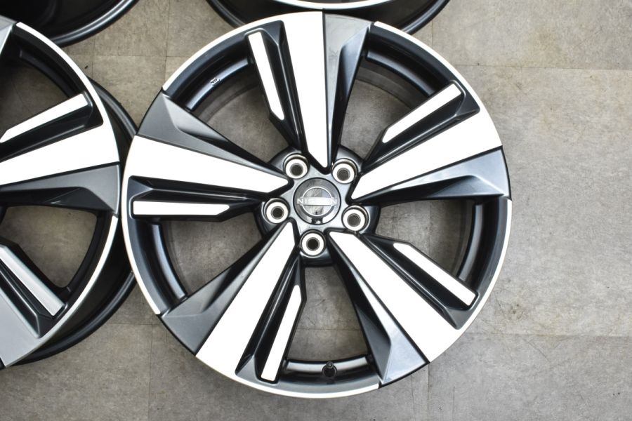 美品】ニッサン T33 エクストレイル 純正 19in 7.5J +40 PCD114