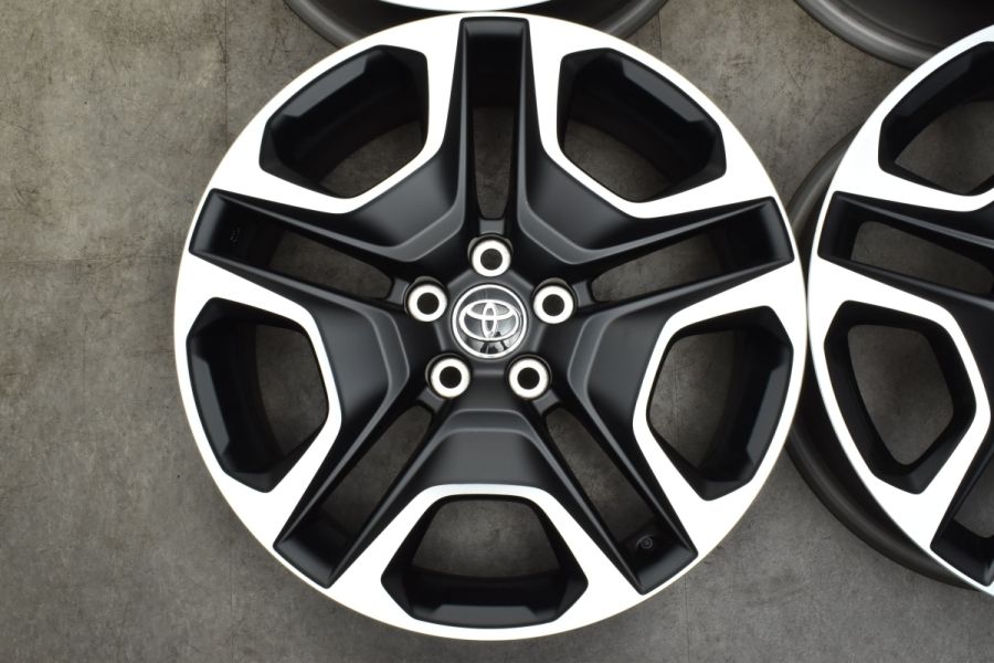 新車外し 美品】トヨタ RAV4 アドベンチャー 純正 19in 7.5J +40