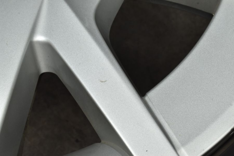 バリ溝】トヨタ プリウスα 純正 16in 6.5J +39 PCD114.3 トーヨー