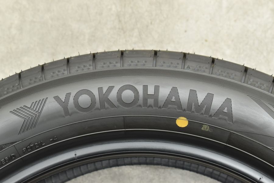 ヨコハマ　ae51　205/55r17 新車外し 2023年製 新車外し品】ヨコハマ ブルーアースGT AE51 205/55R17