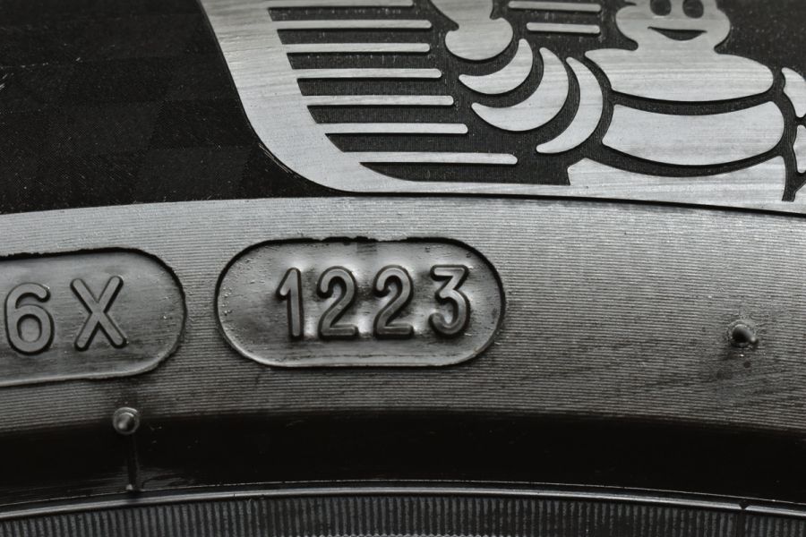 2023年製 超バリ溝】ミシュラン パイロットスポーツ 4 SUV 235 2023年製 超バリ溝】ミシュラン パイロットスポーツ 4 SUV 235