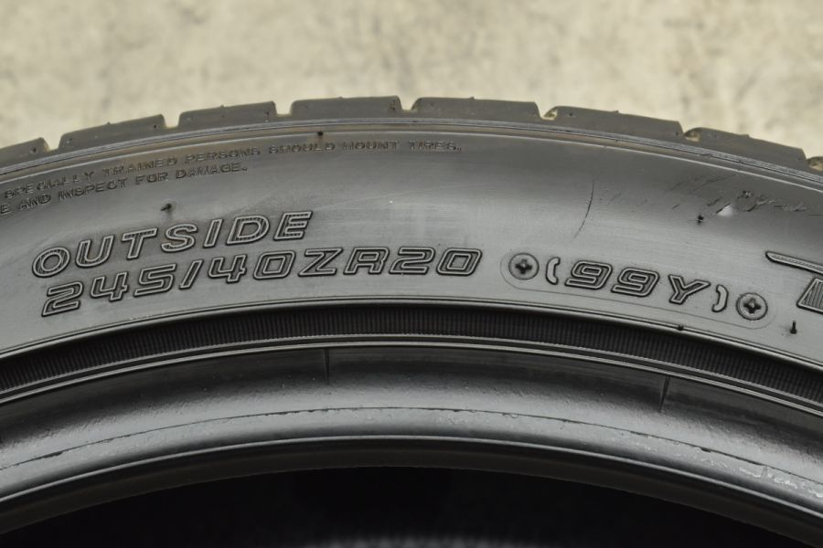 245 40R20 2本　新品タイヤ