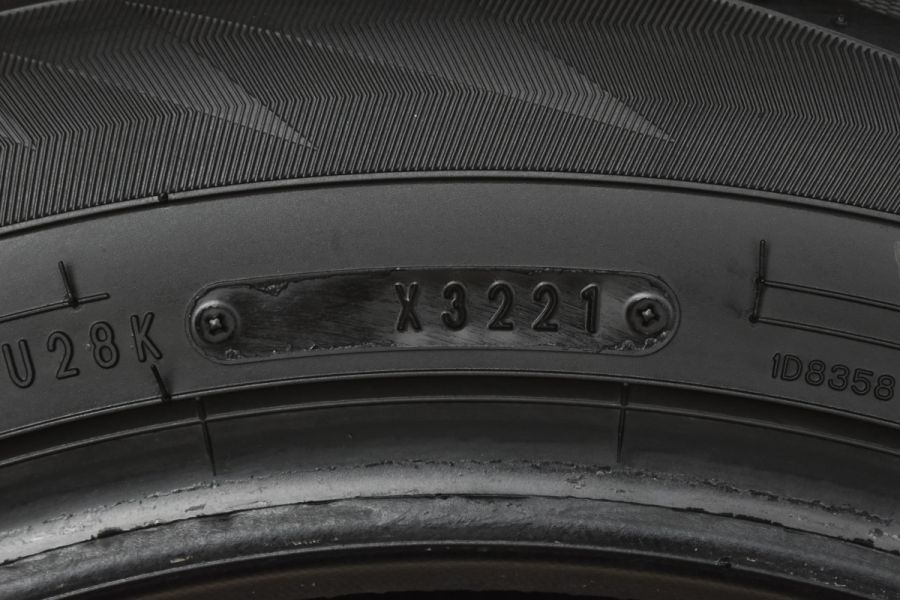 【バリ溝】ダンロップ ウィンターマックス WM02 205/55R16 4本セット ノア ヴォクシー セレナ ステップワゴン アコード アクセラ