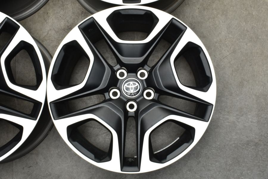 美品】トヨタ RAV4 アドベンチャー 純正 19in 7.5J +40 PCD114.3 4本