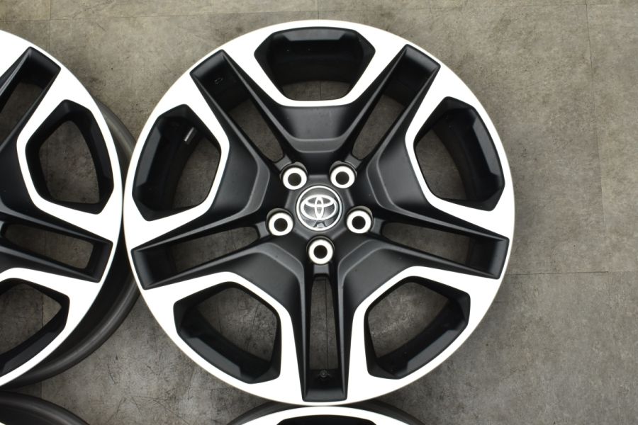 美品】トヨタ RAV4 アドベンチャー 純正 19in 7.5J +40 PCD114.3 4本