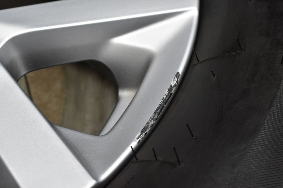 バリ溝】ジープ グランドチェロキー 純正 18in 8J +50 PCD127