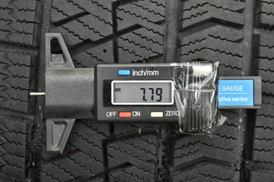 バリ溝】ブリヂストン ブリザック VRX2 225/60R17 4本セット