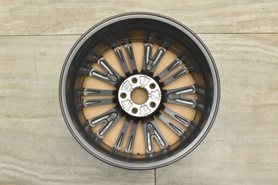 綺麗品 トヨタ純正 ヤリスクロス 18×7J +50 PCD114.3 1本販売 新車外し品】トヨタ ヤリスクロス 純正 18in 7J +50 PCD114.3