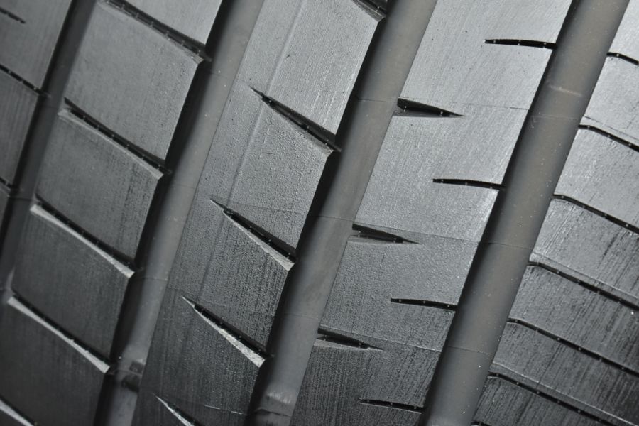 使用わずか バリ溝】ダンロップ ビューロ VEURO VE304 245/40R18 2本 