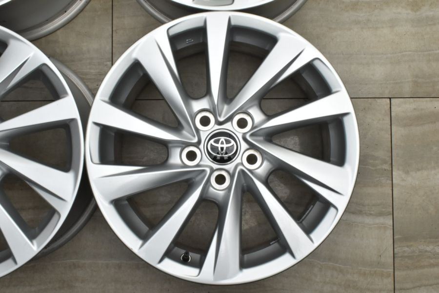 トヨタRAV4 Gグレード 純正タイヤ&ホイール4本セット（新車外し）