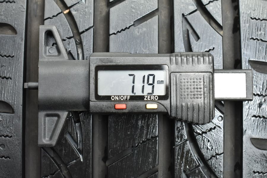 2023年製 バリ溝】ヨコハマ AVID GT 235/55R19 4本セット NX RX RAV4