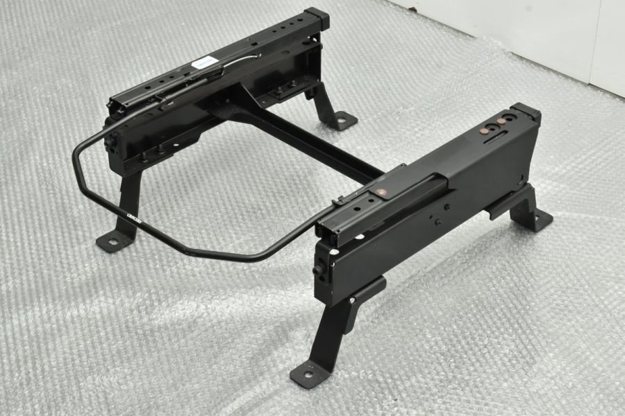RECARO シートレール KEIPER 2個セット　86 BRZ用 カワイ製作所 86 ZN6用 シートレール 運転席 RECARO SR6 SR7