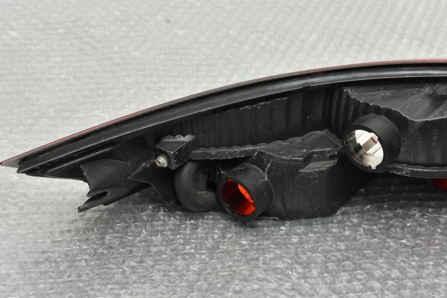 正規品】ポルシェ 997 911 カレラ 純正 テールライト 右側 品番