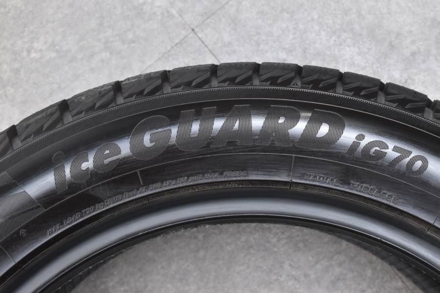2021年製 バリ溝】ヨコハマ アイスガード7 iG70 235/50R18 4本セット