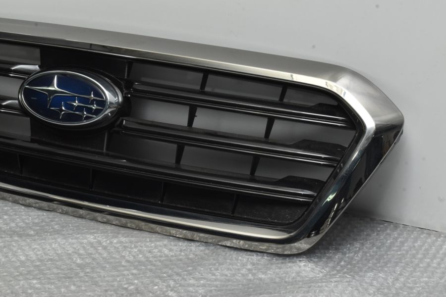 美品】スバル レヴォーグ VM4 VMG 前期 純正 フロントグリル