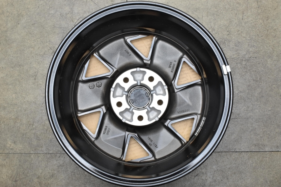 新車外し 美品】ニッサン リーフ X 純正 16in 6.5J +40 PCD114.3 4本