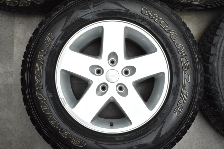 正規品】ジープ JK ラングラー 純正 17in 7.5J +44.45 PCD127 