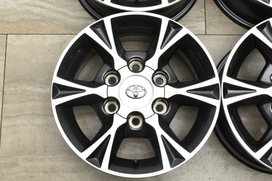 美品】トヨタ 200 ハイエース 純正 オプション 15in 6J +35