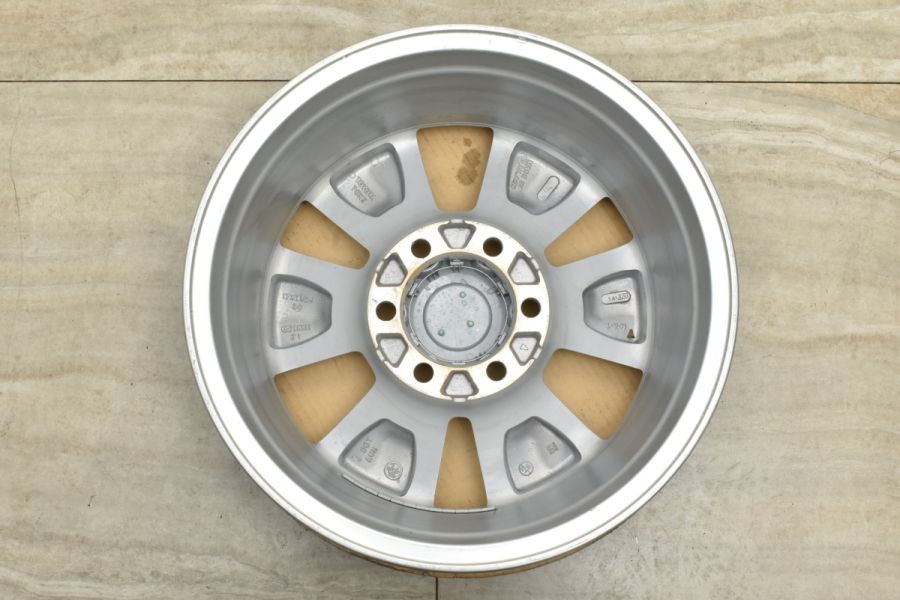 美品】トヨタ 125系 ハイラックス Z 純正 17in 7.5J +30 PCD139 美品】トヨタ 125系 ハイラックス Z 純正 17in 7.5J +30 PCD139
