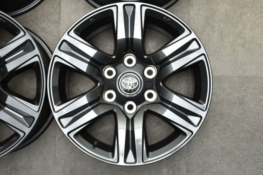 新車外し 美品】トヨタ 125 ハイラックス Zグレード 後期 純正 17in