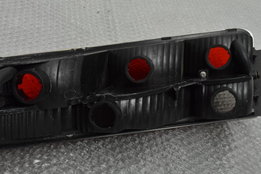 正規品】ポルシェ 997 911 カレラ 純正 テールライト 左側 品番