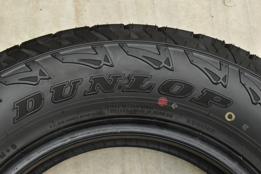 使用わずか 2022年製】ダンロップ グラントレック AT5 215/70R16 4本