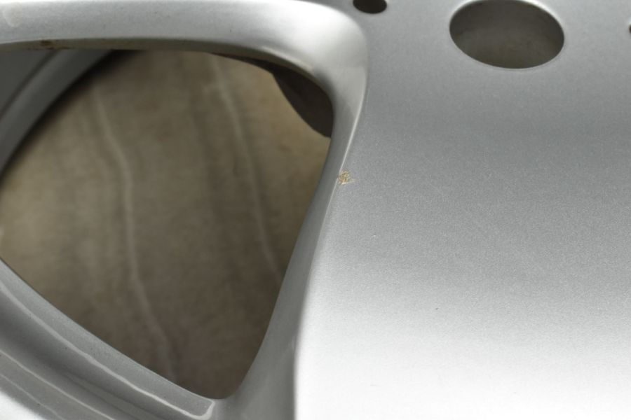 正規品】メルセデスベンツ W211 Eクラス 純正 16in 7.5J +42 PCD112