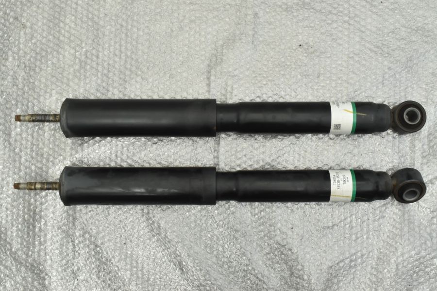 程度良好品】トヨタ FJクルーザー 純正 サスセット
