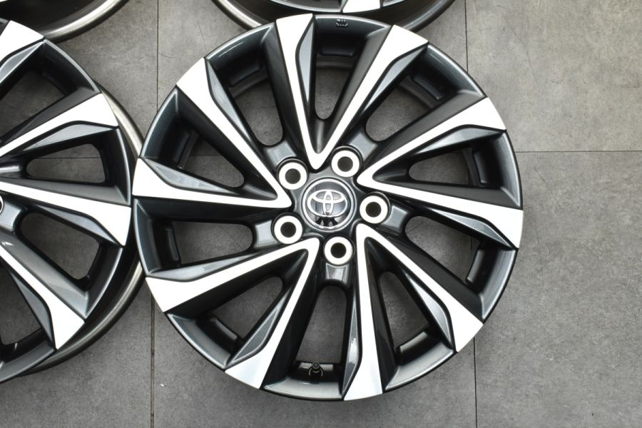 新車外し 美品】トヨタ 90 ヴォクシー 純正 17in 6J +40 PCD114.3 4本