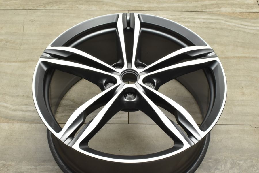 正規品 未装着 美品】フェラーリ GTC4 ルッソ 純正 20in 8.5J +